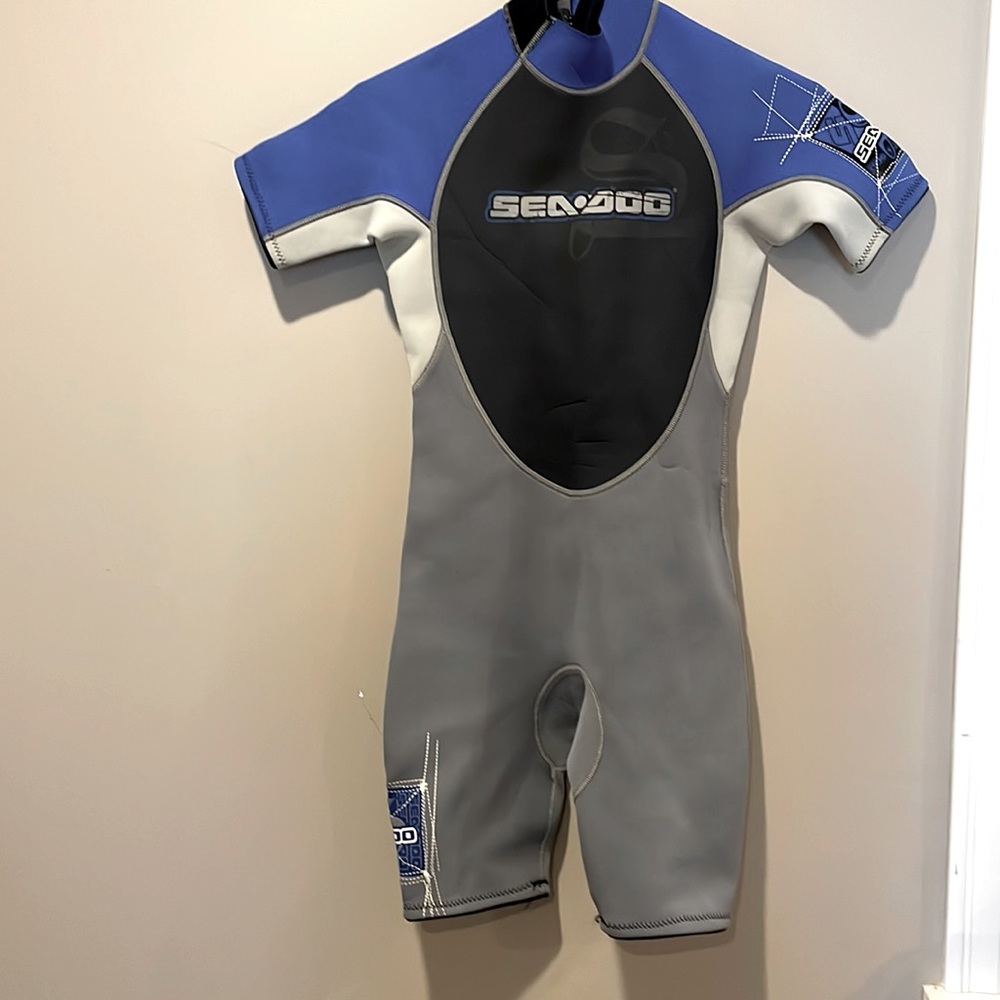 Wetsuit x2